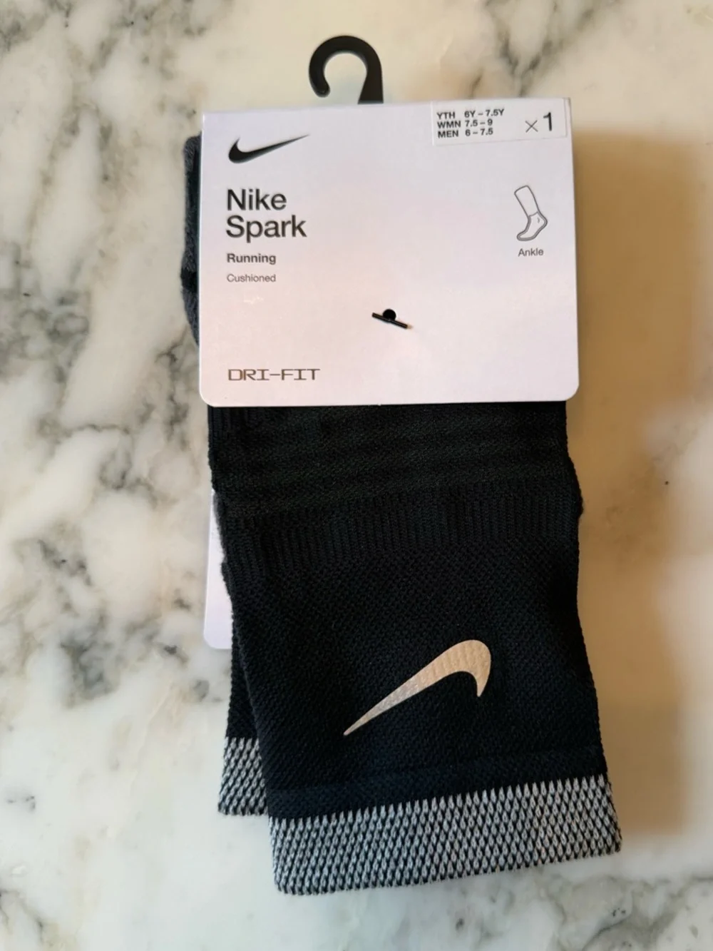 NWT Nike Spark Running Cushioned Crew Socks Black Dri-Fit Men 6-7.5 Wmn 7.5-9